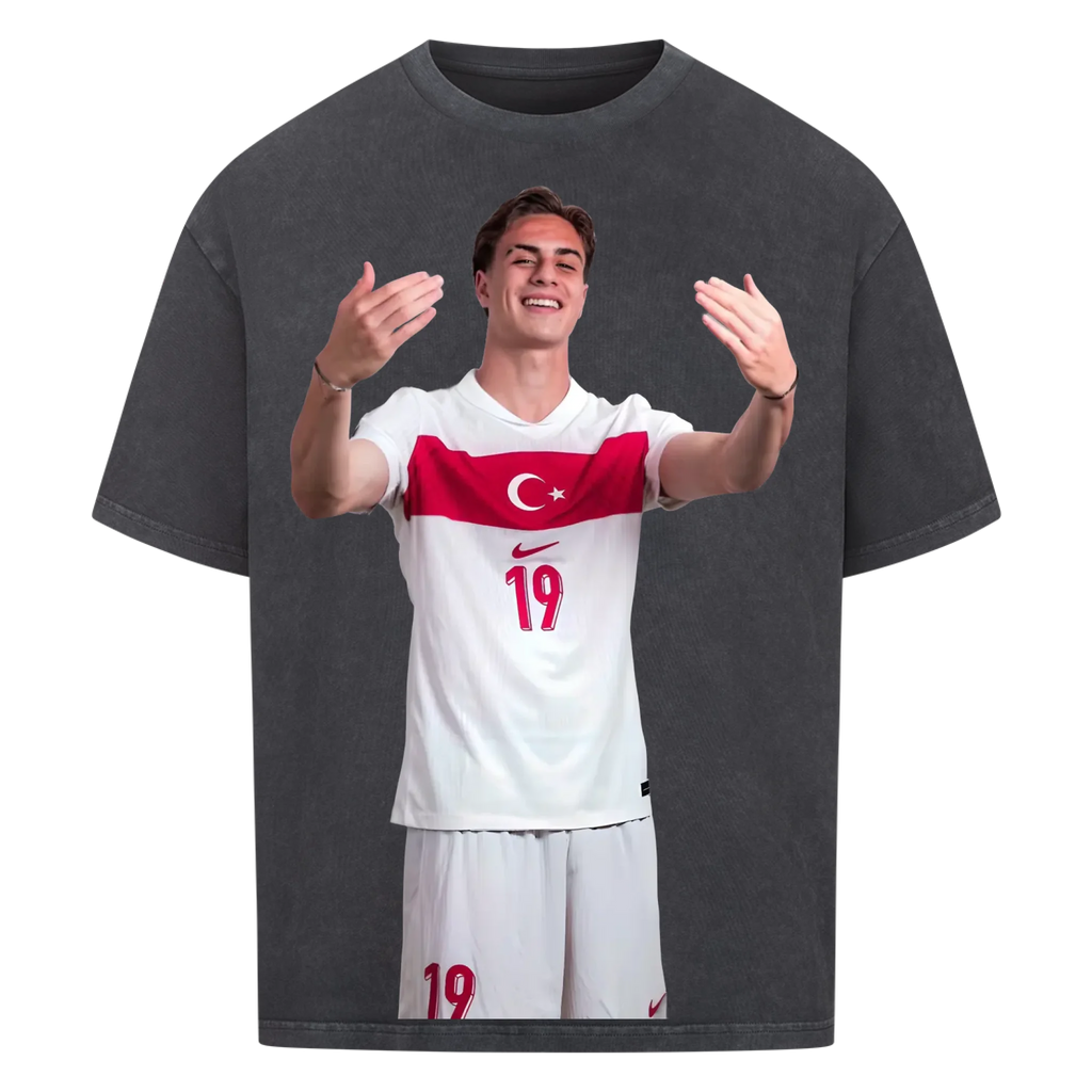 Fußball Fan T-Shirt – Kenan Yildiz – Oversized Shirt für echte Fußballfans